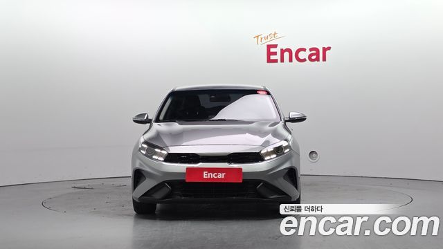 Kia K3 (II) 1.6 Prestige 2023 — фото 3
