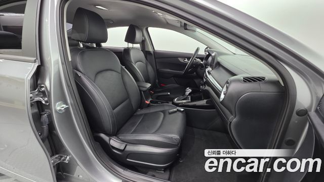 Kia K3 (II) 1.6 Prestige 2023 — фото 10