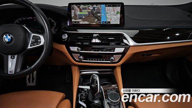BMW 5 Series (G30) 520i M Sport 2022 — фото 14