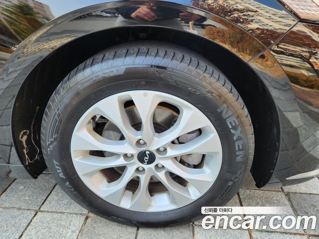 Kia K8 2.5 Gasoline 2WD Noblesse Light 2023 — фото 6
