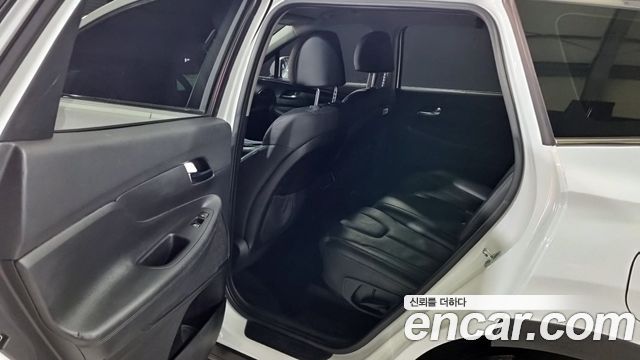 Hyundai Santa Fe HEV 1.6 2WD Exclusive 2023 — фото 15