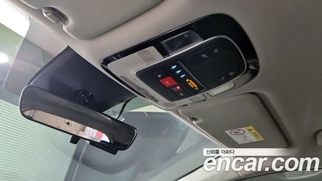 Hyundai Santa Fe HEV 1.6 2WD Exclusive 2023 — фото 19