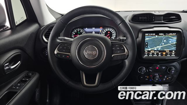 Jeep Renegade 2.4 Limited 2021 — фото 13