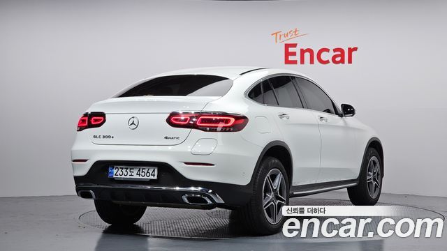 Mercedes-Benz GLC-Class (X253) GLC300e 4MATIC Coupe 2023 — фото 2