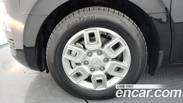 Hyundai Staria 4WD Limousine (Special Vehicle) 9 Seater 2023 — фото 5