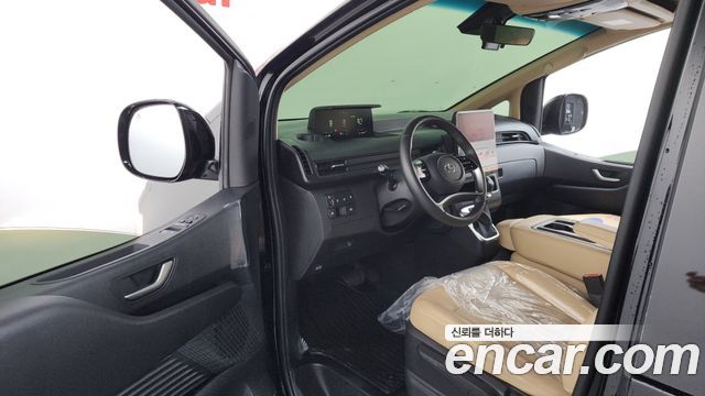 Hyundai Staria 4WD Limousine (Special Vehicle) 9 Seater 2023 — фото 10