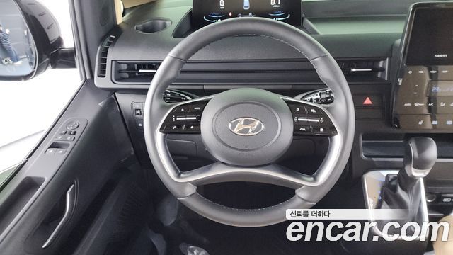Hyundai Staria 4WD Limousine (Special Vehicle) 9 Seater 2023 — фото 13