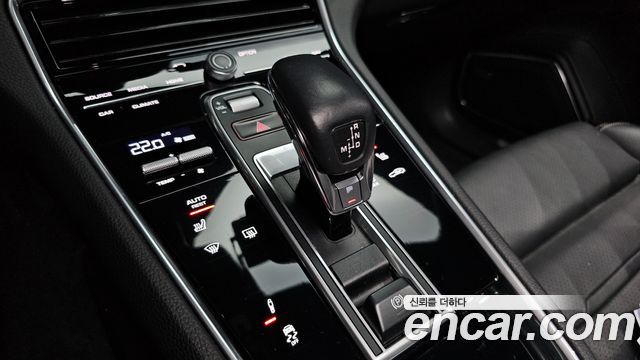 Porsche Panamera (971) 3.0 AWD 2020 — фото 9