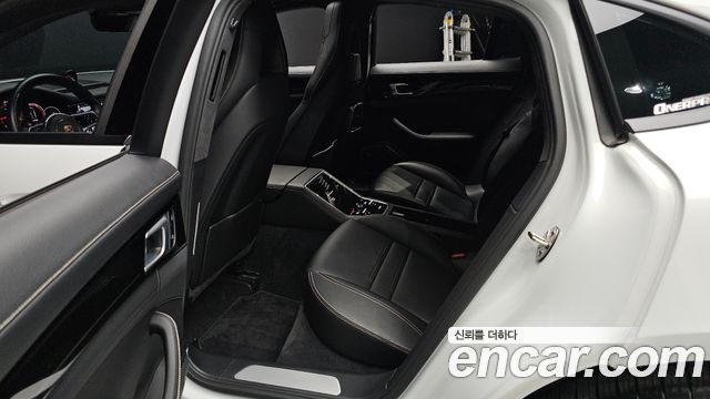 Porsche Panamera (971) 3.0 AWD 2020 — фото 15