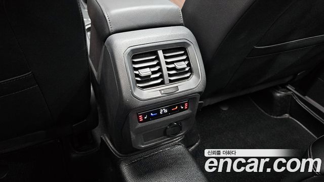 Volkswagen Tiguan Allspace 2.0 TSI Prestige 2023 — фото 18