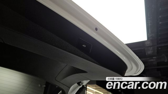 Volkswagen Tiguan Allspace 2.0 TSI Prestige 2023 — фото 20