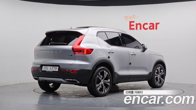 Volvo XC40 T4 Inscription 2019 — фото 2
