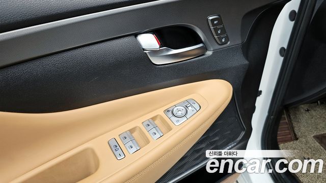 Hyundai Santa Fe Diesel 2.2 4WD Calligraphy 2021 — фото 12