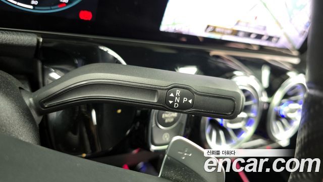 Mercedes-Benz GLA-Class (H247) GLA45 AMG 4MATIC+ 2021 — фото 9