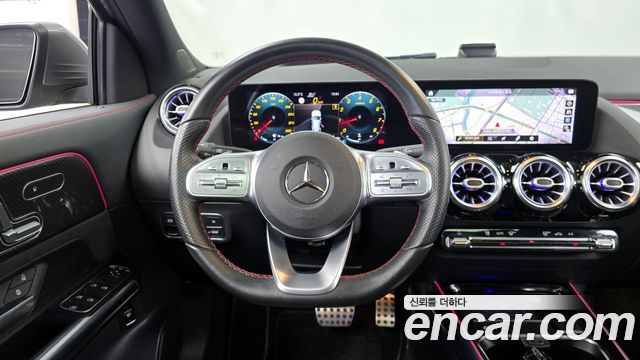 Mercedes-Benz GLA-Class (H247) GLA45 AMG 4MATIC+ 2021 — фото 17