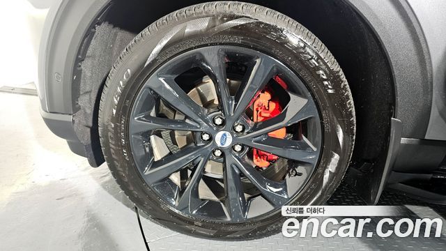 Ford Explorer (VI) 3.0 Platinum 4WD 2021 — фото 5