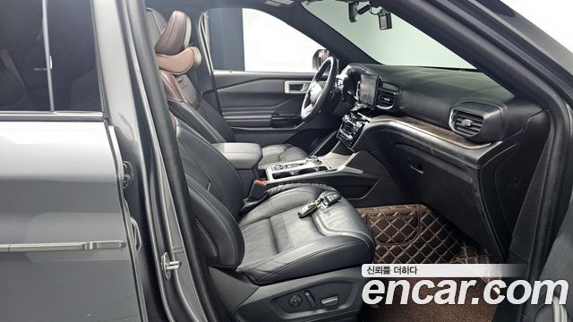 Ford Explorer (VI) 3.0 Platinum 4WD 2021 — фото 11