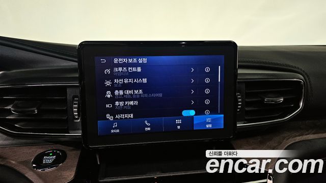 Ford Explorer (VI) 3.0 Platinum 4WD 2021 — фото 17