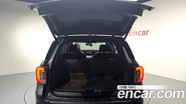 Ford Explorer (VI) 3.0 Platinum 4WD 2021 — фото 20
