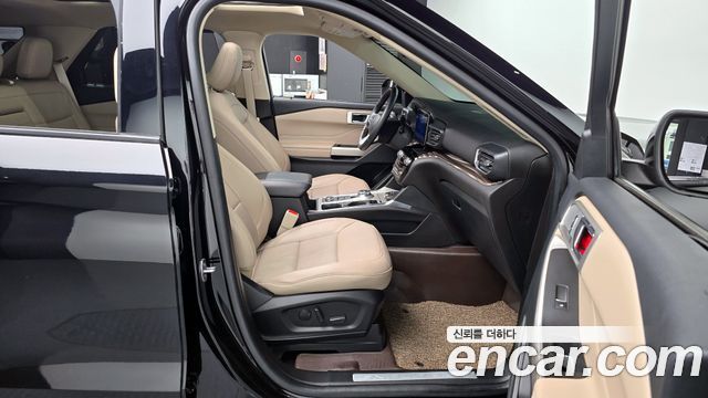 Ford Explorer (VI) 2.3 LimIted 4WD 2023 — фото 10