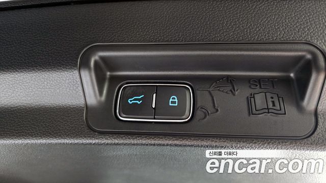 Ford Explorer (VI) 2.3 LimIted 4WD 2023 — фото 17