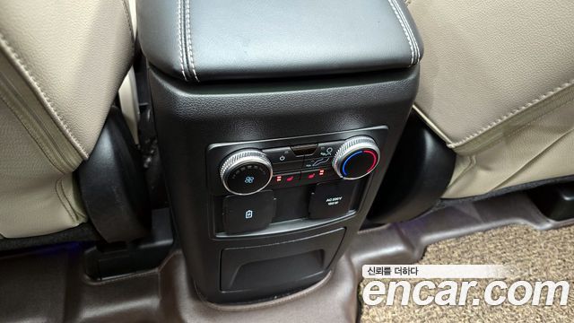 Ford Explorer (VI) 2.3 LimIted 4WD 2023 — фото 18