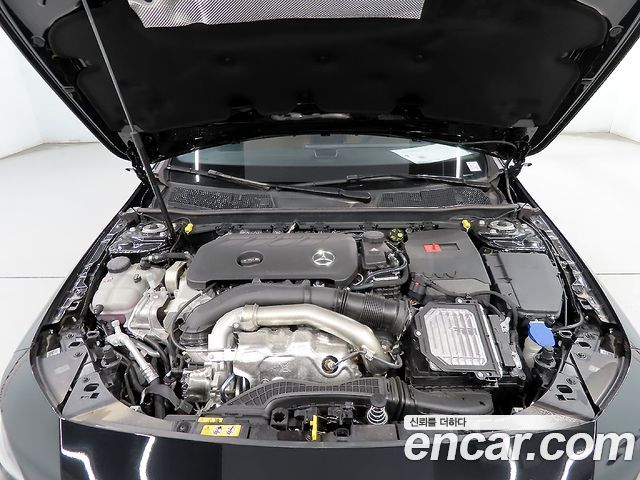 Mercedes-Benz CLA-Class (C118) CLA250 4MATIC 2025 — фото 23