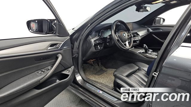 BMW 5 Series (G30) 530i M Sport Package 2018 — фото 11