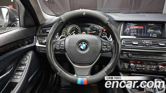 BMW 5 Series (F10) 528i 2015 — фото 13
