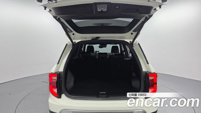 KG Mobility (SsangYong) Torres Gasoline 1.5 2WD T7 2024 — фото 20