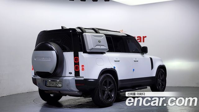 Land Rover Defender (L663) 110 D300 HSE 2022 — фото 2