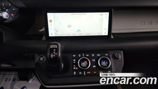 Land Rover Defender (L663) 110 D300 HSE 2022 — фото 15