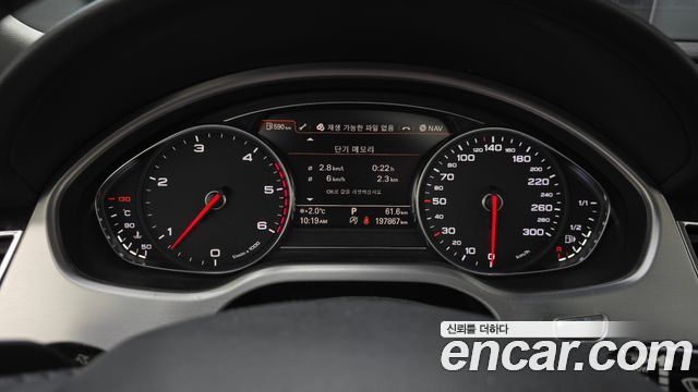 Audi A8 60 TDI Quattro D4 2015 — фото 8