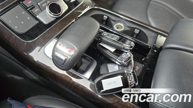 Audi A8 60 TDI Quattro D4 2015 — фото 9