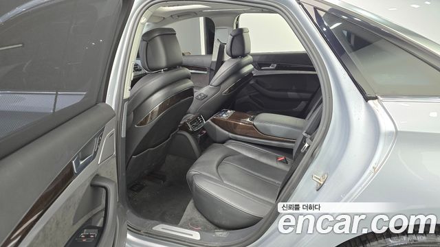 Audi A8 60 TDI Quattro D4 2015 — фото 11