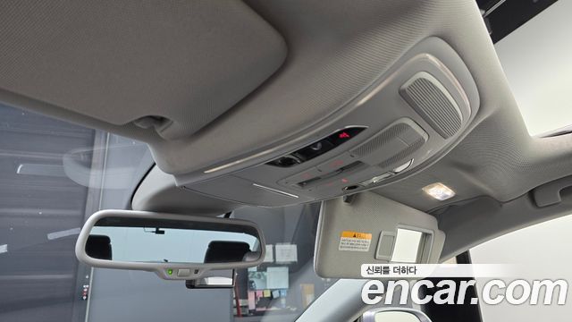 Audi A8 60 TDI Quattro D4 2015 — фото 16