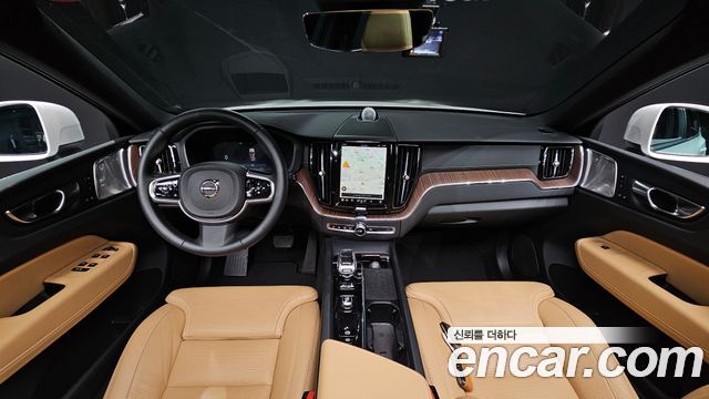 Volvo XC60 (II) B5 Ultimate Bright 2024 — фото 7