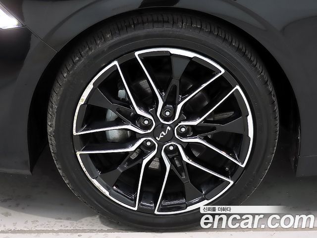Kia K5 (III) 1.6 Turbo Prestige 2022 — фото 5