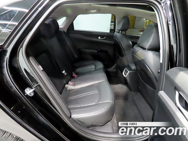 Kia K5 (III) 1.6 Turbo Prestige 2022 — фото 10