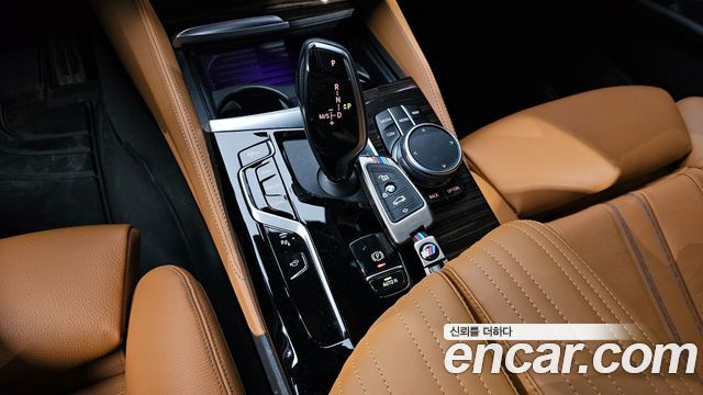 BMW 5 Series (G30) 520i M Sport 2022 — фото 9