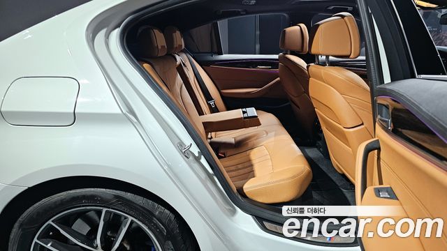 BMW 5 Series (G30) 520i M Sport 2022 — фото 12
