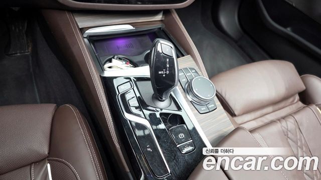 BMW 5 Series (G30) 530i Luxury 2023 — фото 9