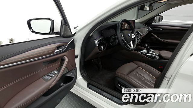 BMW 5 Series (G30) 530i Luxury 2023 — фото 10