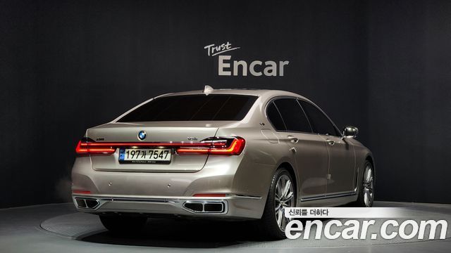 BMW 7 Series (G11) M760Li xDrive V12 Excellence 2021 — фото 2