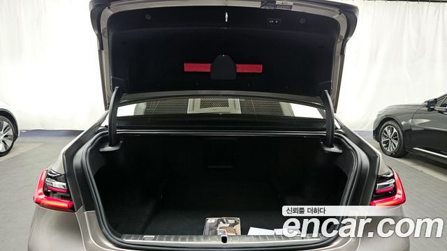 BMW 7 Series (G11) M760Li xDrive V12 Excellence 2021 — фото 20