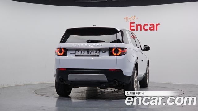 Land Rover Discovery Sport 2.0 TD4 HSE Luxury 2016 — фото 4