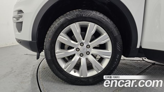 Land Rover Discovery Sport 2.0 TD4 HSE Luxury 2016 — фото 5