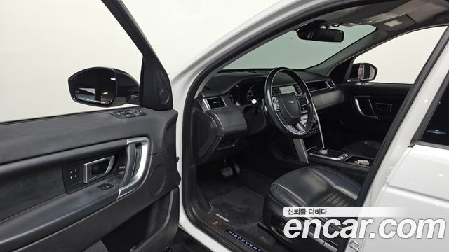 Land Rover Discovery Sport 2.0 TD4 HSE Luxury 2016 — фото 10