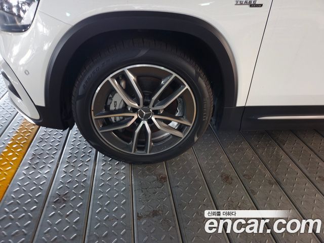 Mercedes-Benz GLB-Class (X247) AMG GLB35 4MATIC 2025 — фото 4