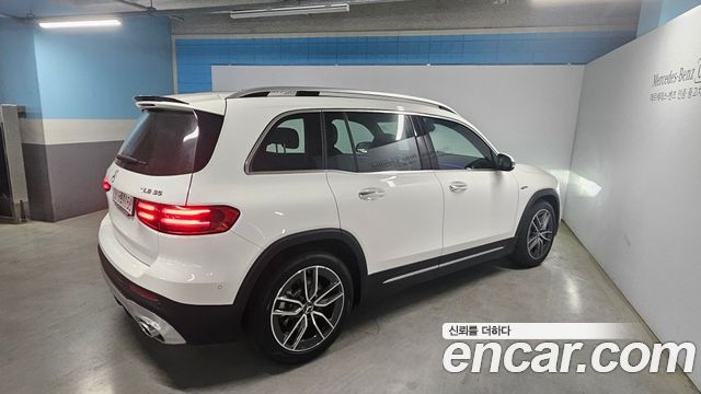 Mercedes-Benz GLB-Class (X247) AMG GLB35 4MATIC 2025 — фото 3